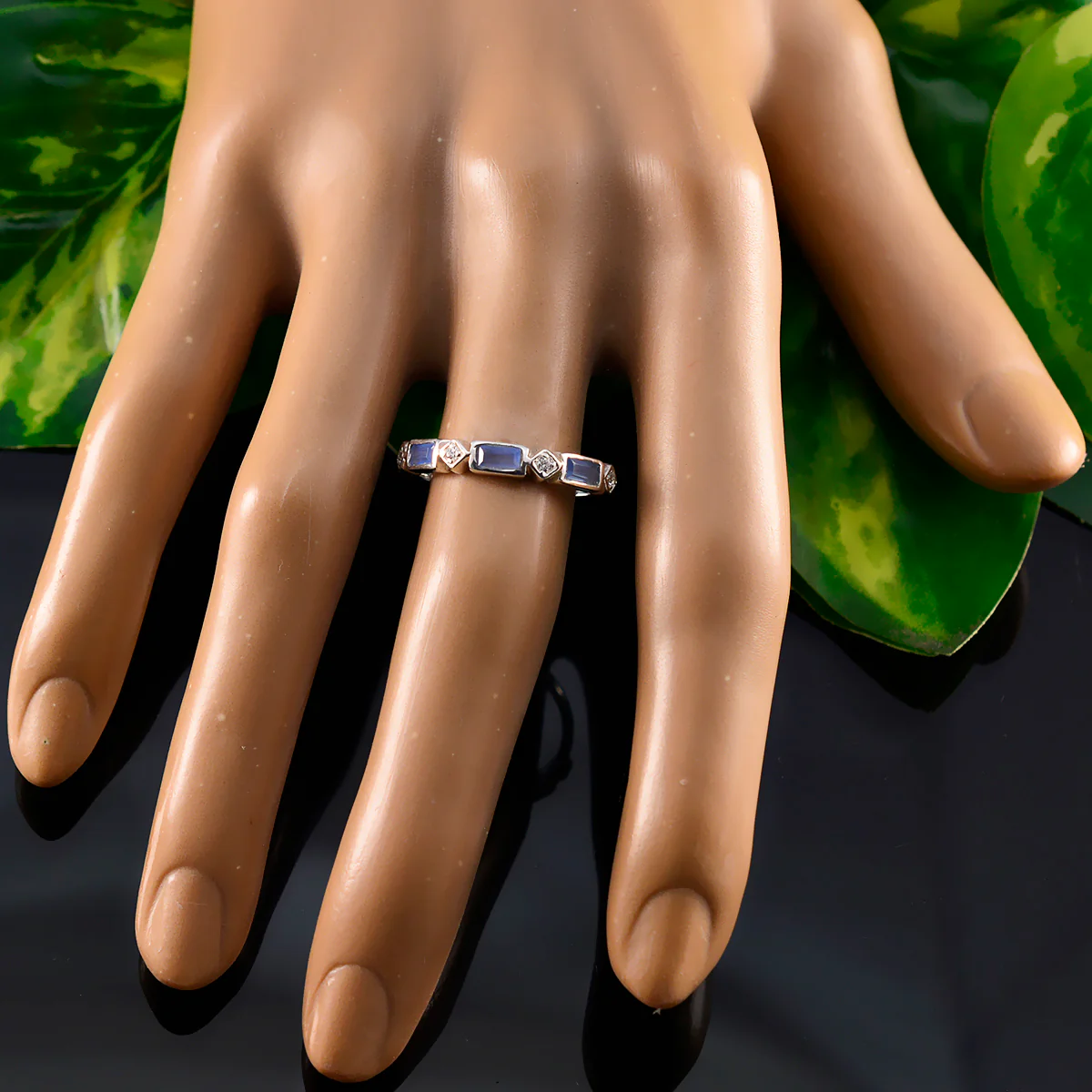 Thumb 5